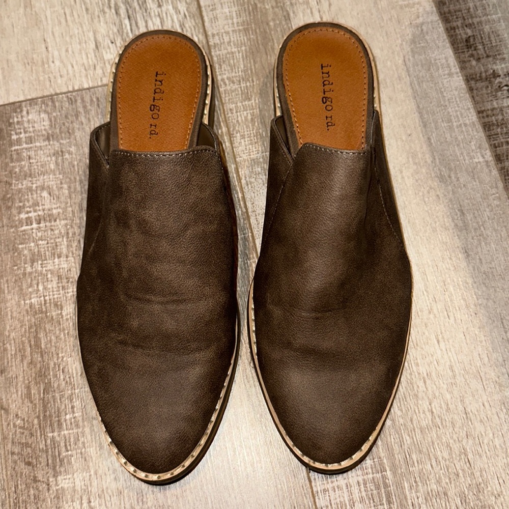 Brown leather mules